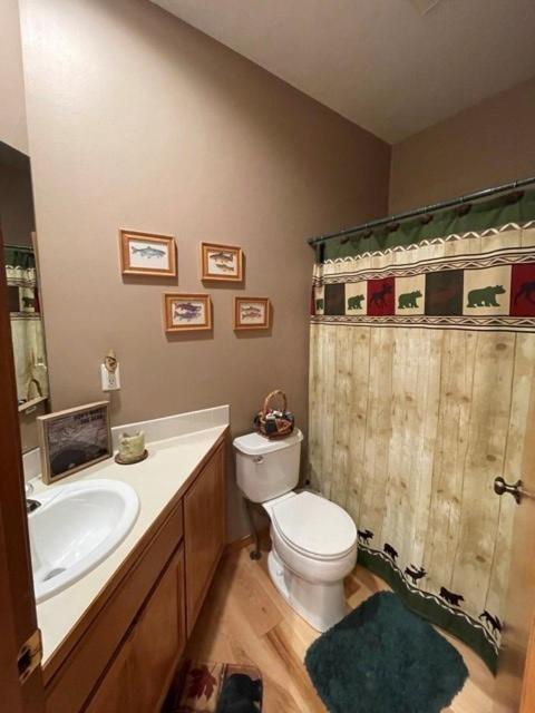 Cozy Riverfront Retreat Левънуърт Екстериор снимка